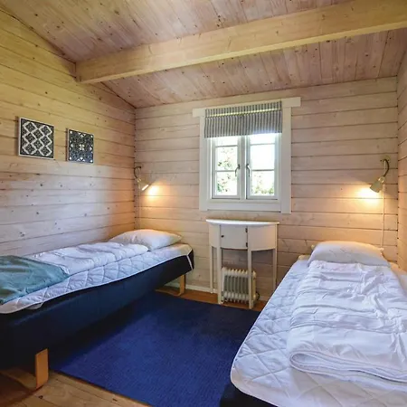 Dom wakacyjny Three-bedroom Holiday In *