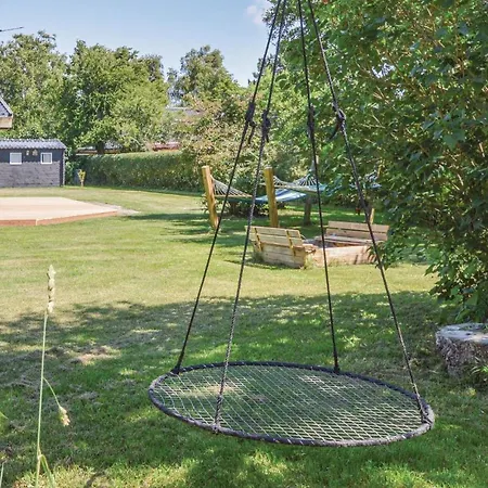 Three-bedroom Holiday In