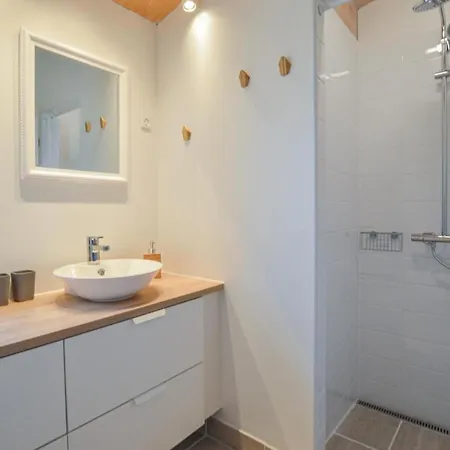 Dom wakacyjny Three-bedroom Holiday In
