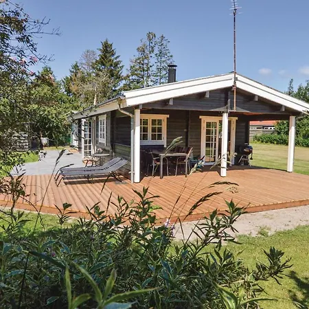 Three-bedroom Holiday In